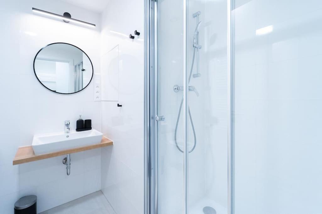 Parkside Harmony Apartment - Μπρνο Εξωτερικό φωτογραφία