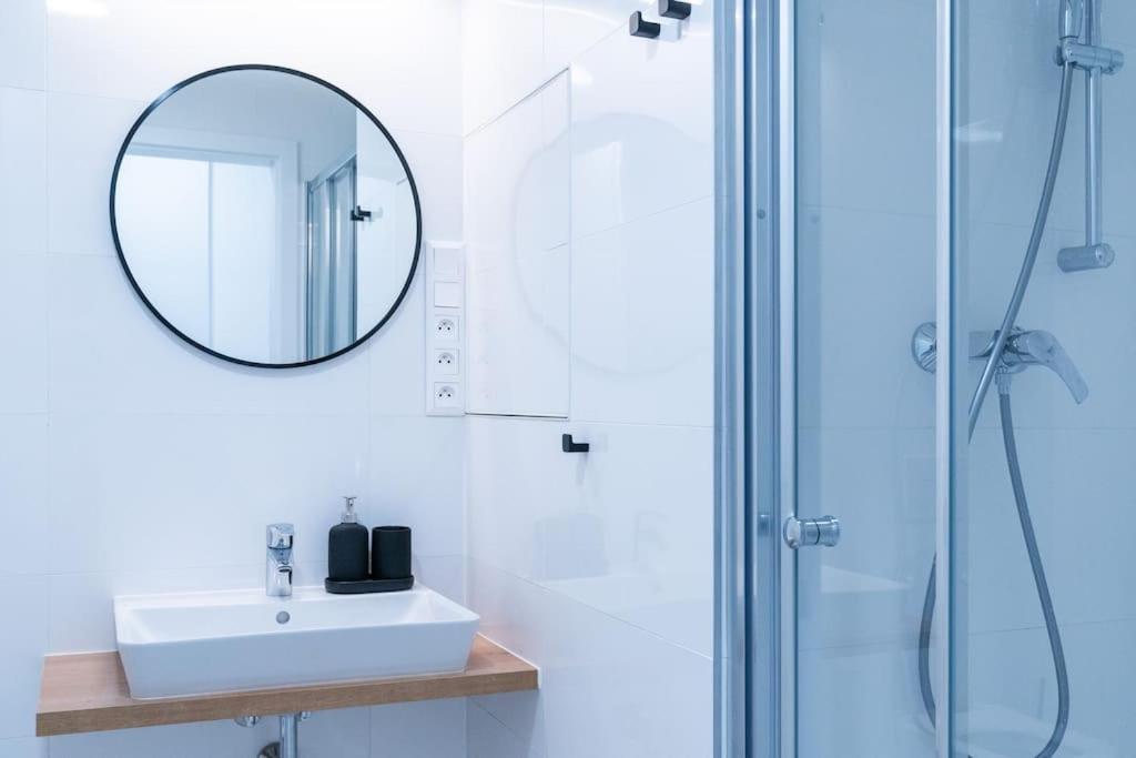 Parkside Harmony Apartment - Μπρνο Εξωτερικό φωτογραφία
