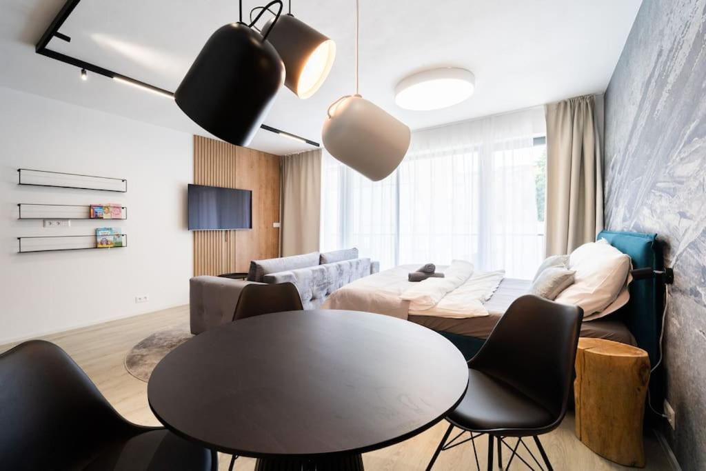 Parkside Harmony Apartment - Μπρνο Εξωτερικό φωτογραφία
